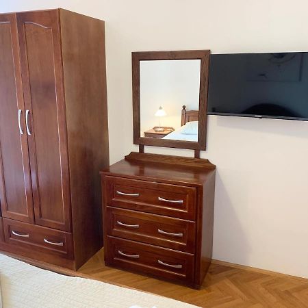 Guesthouse Maver Đảo Đảo Cres Ngoại thất bức ảnh