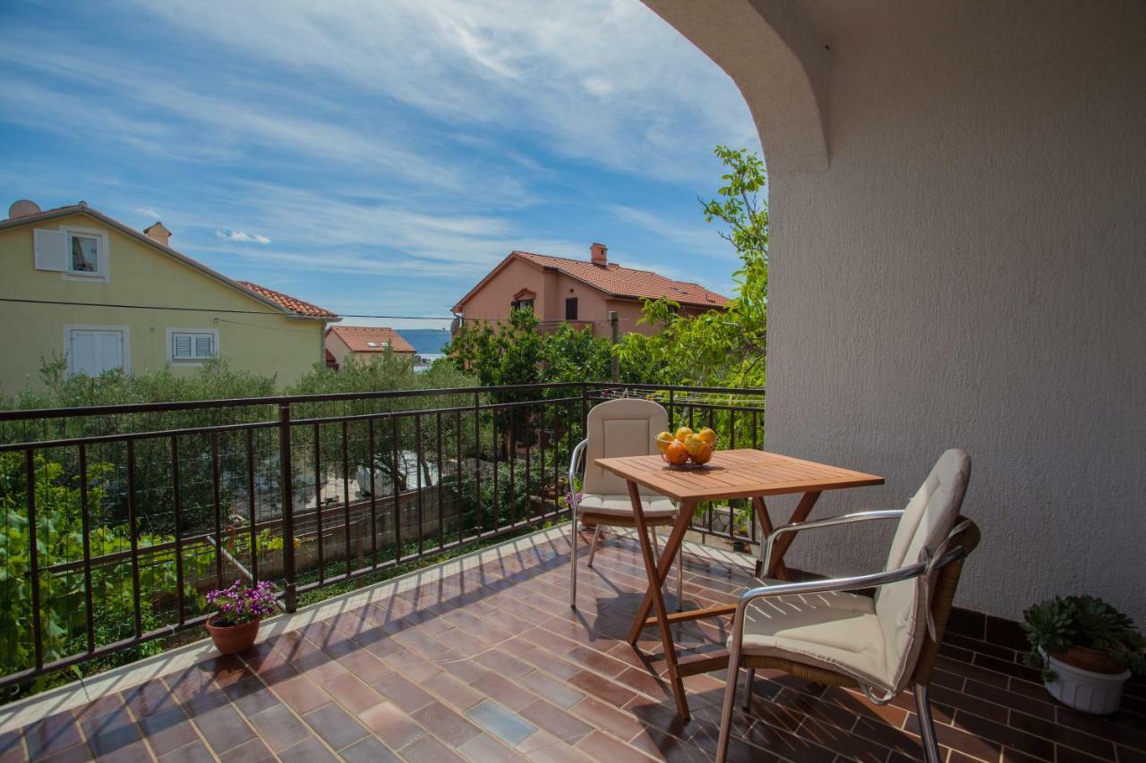 Guesthouse Maver Đảo Đảo Cres Ngoại thất bức ảnh