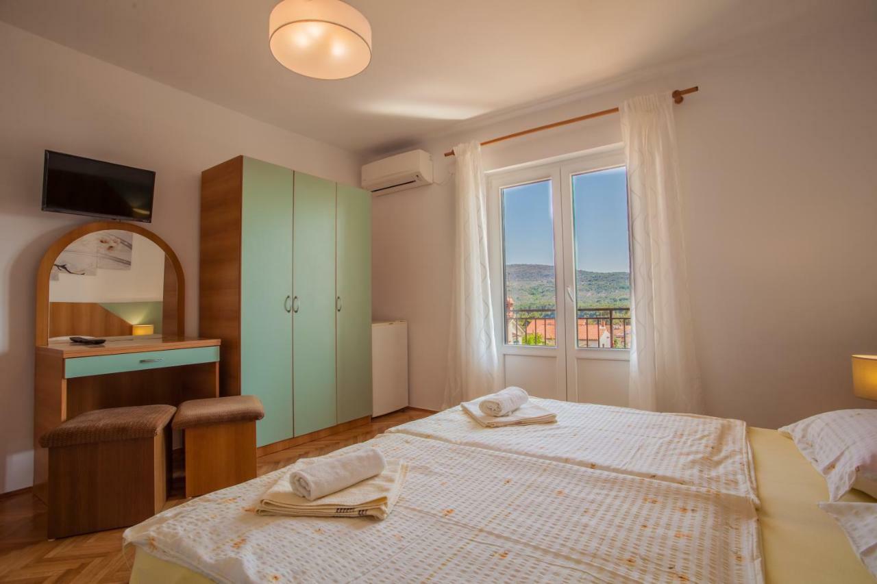 Guesthouse Maver Đảo Đảo Cres Ngoại thất bức ảnh